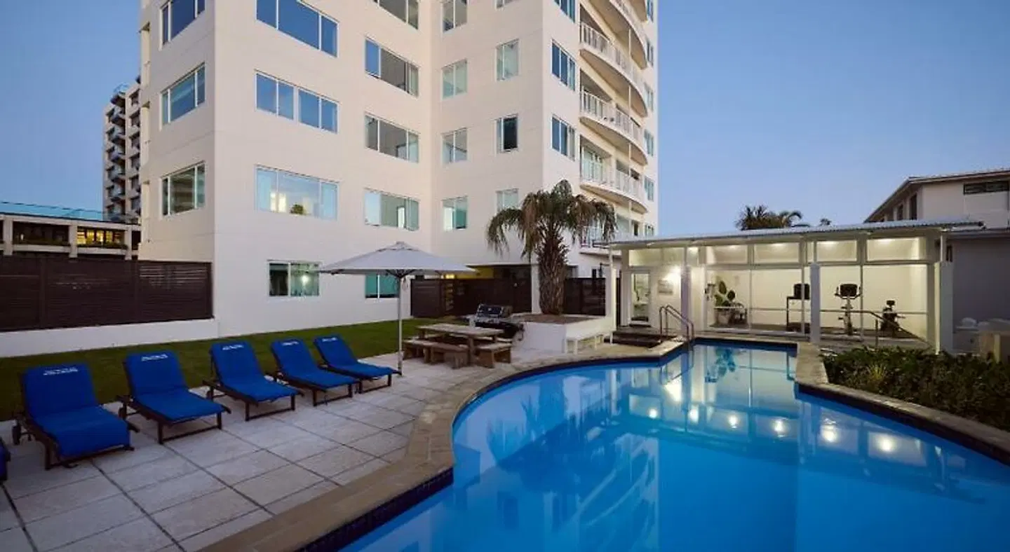 The Beaumont Apartments OUTDOOR_POOL