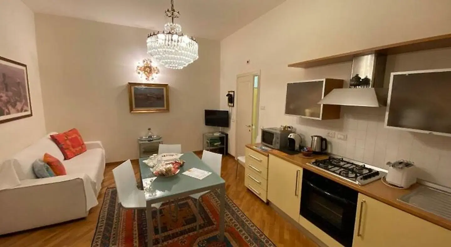 La Reunion ROOM_EXAMPLE