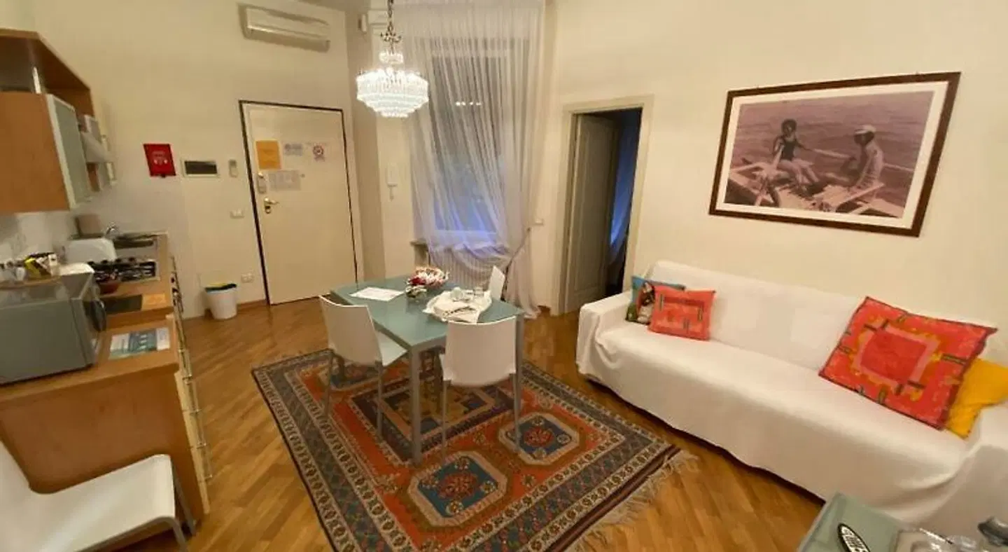 La Reunion ROOM_EXAMPLE