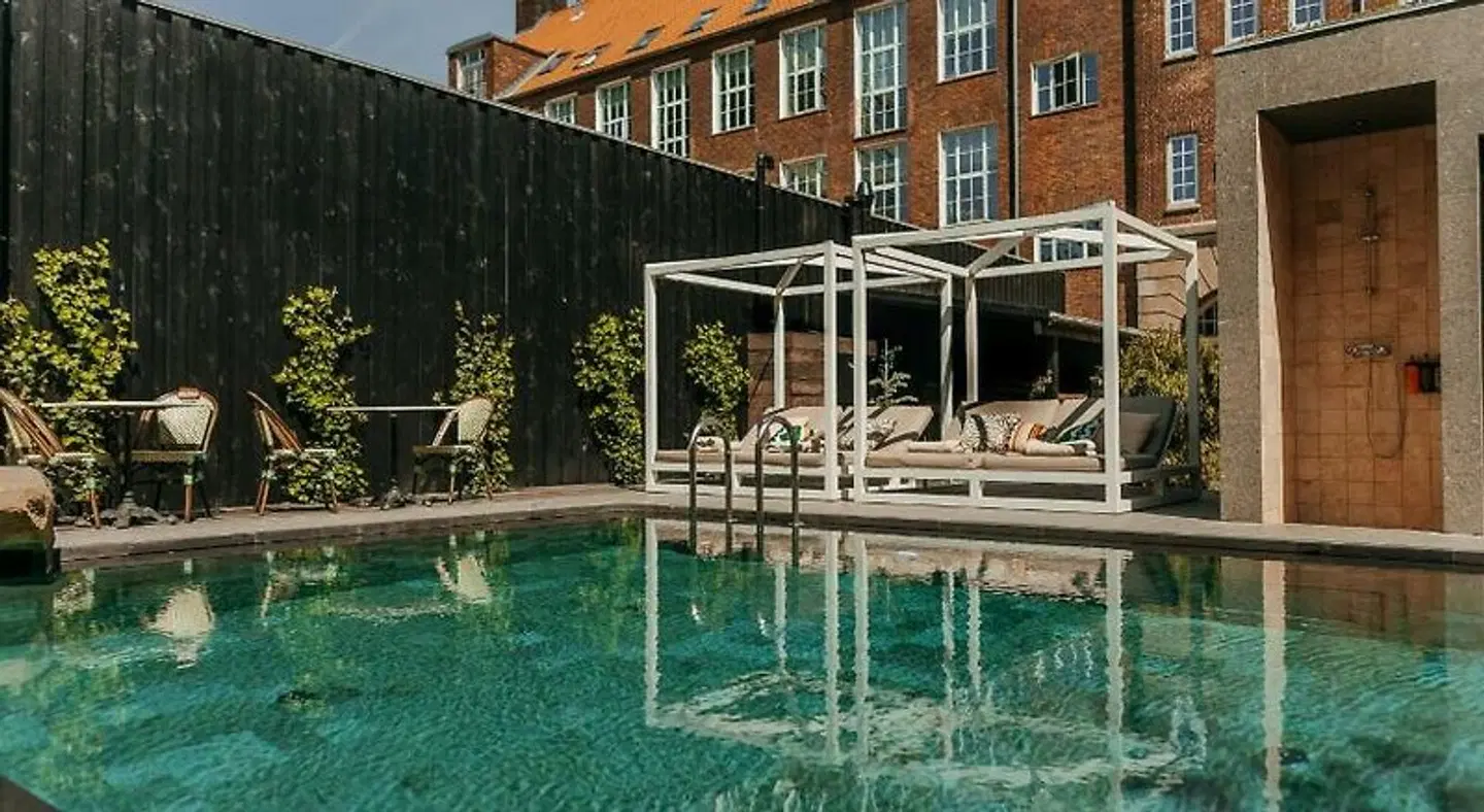 Bryggen Guldsmeden OUTDOOR_POOL