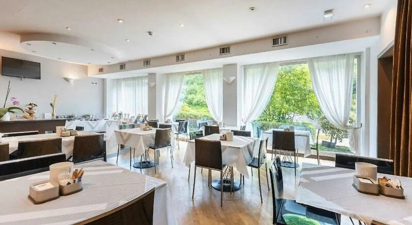 Aston Hotel Restaurant