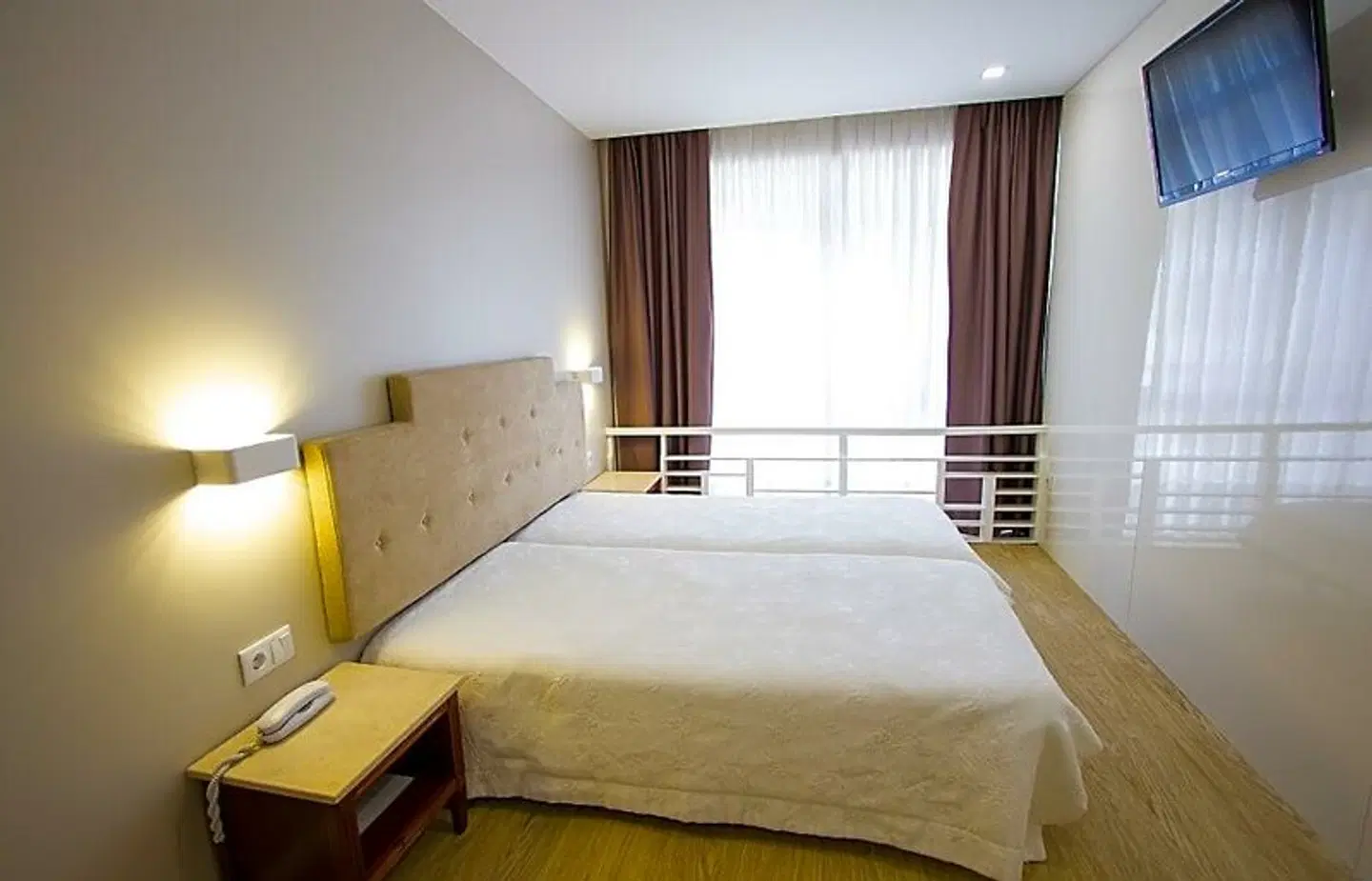 Avenida ROOM_EXAMPLE