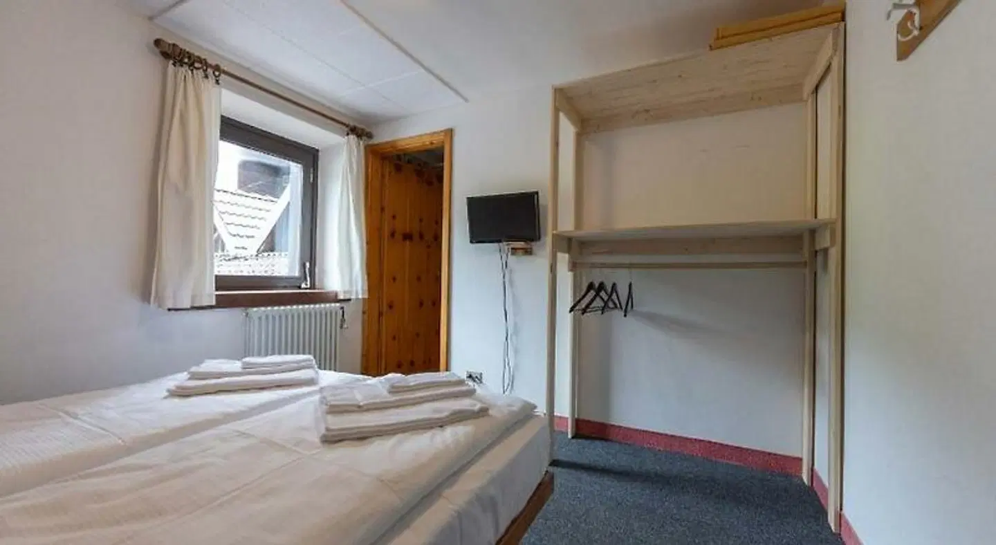 Teola ROOM_EXAMPLE