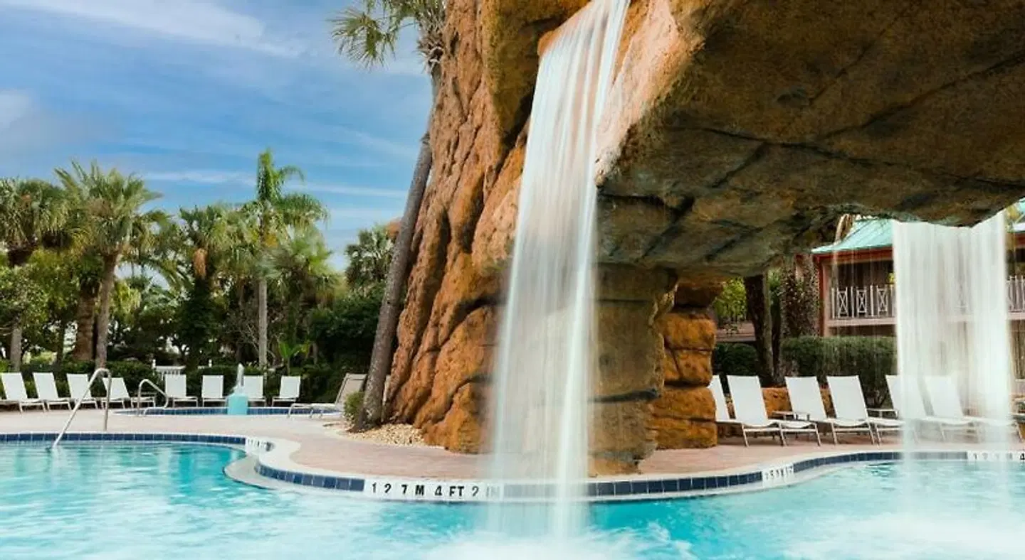 Radisson Resort at the Port OUTDOOR_POOL