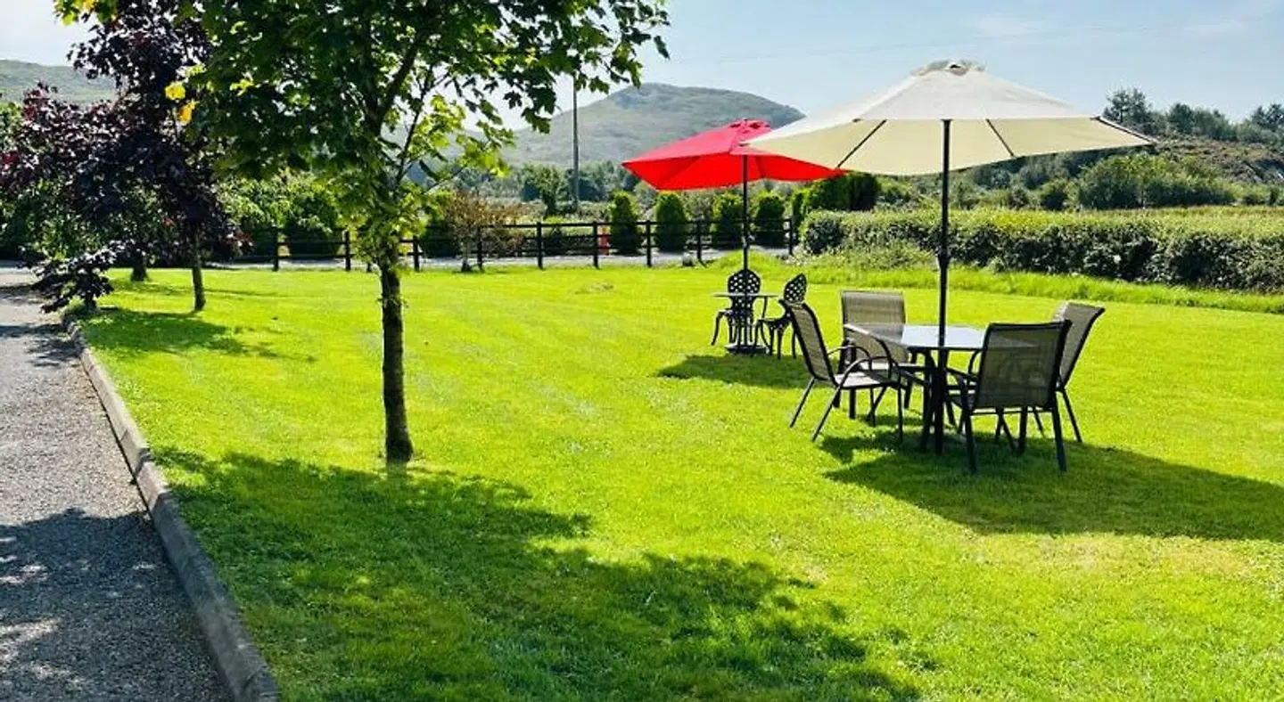Hillcrest farmhouse Bed & Breakfast Garten