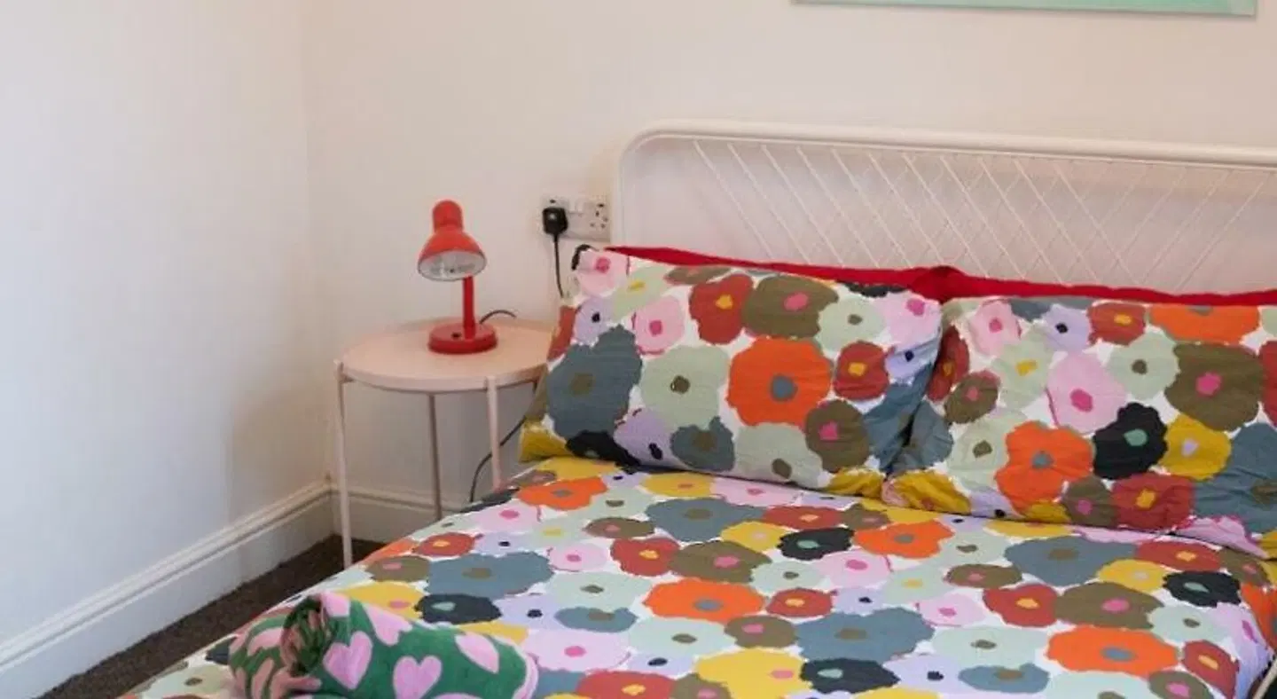 Igloo Hybrid ROOM_EXAMPLE
