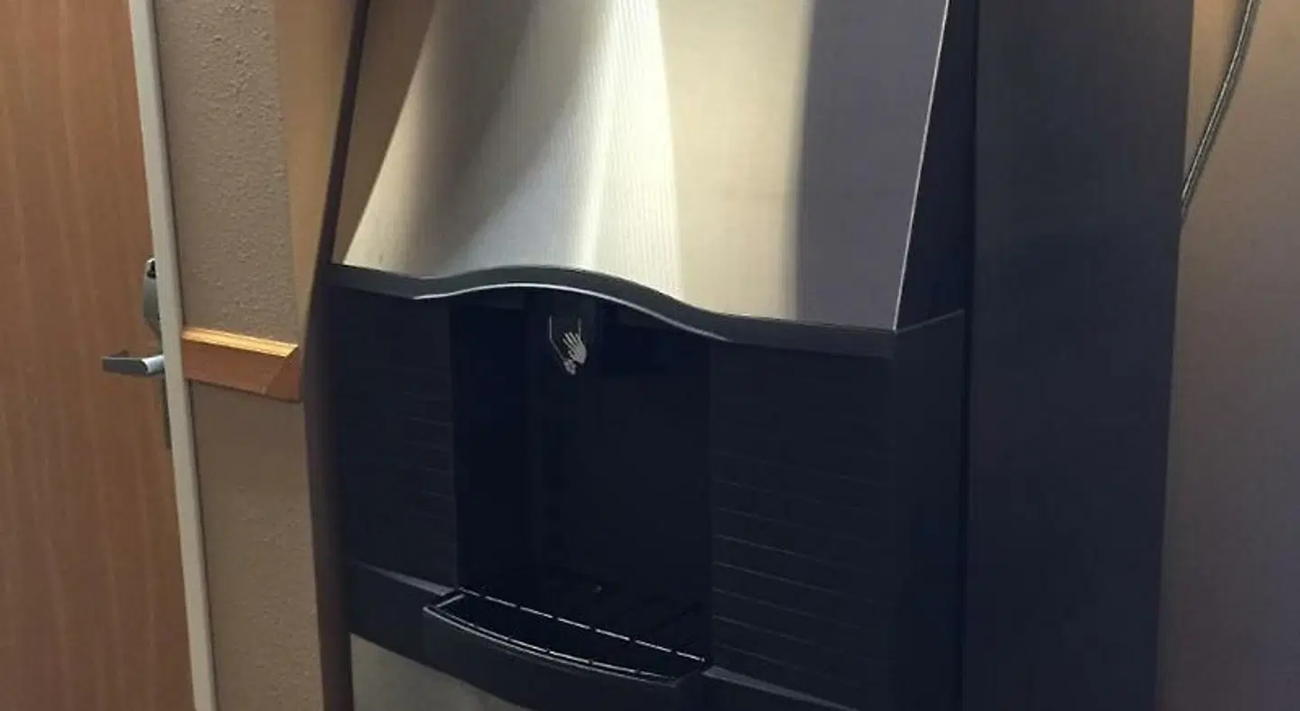 Cobblestone Inn & Suites - Denison ROOM_EXAMPLE