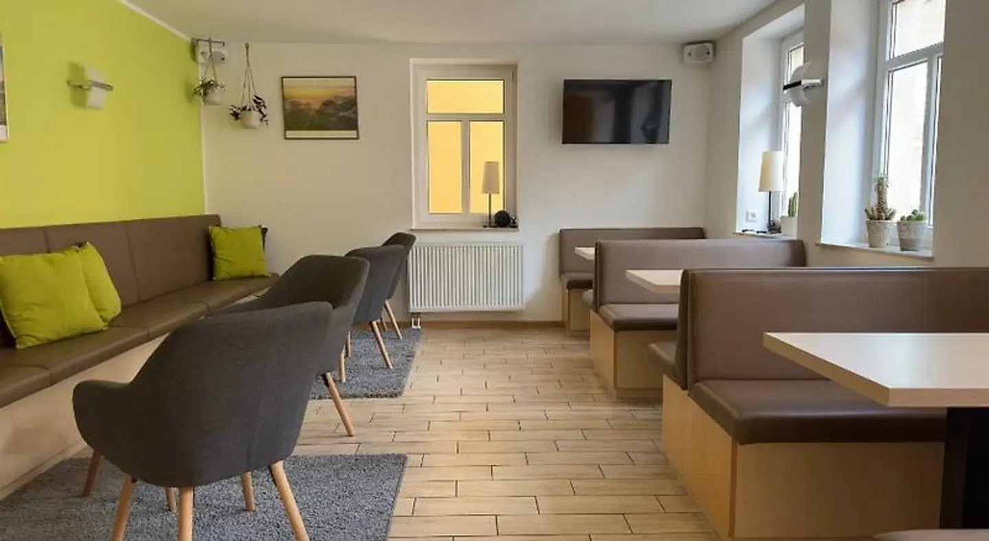 Sigl's LOUNGE_LOBBY