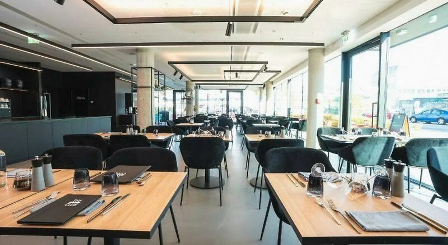 GREFIS Hotel Restaurant