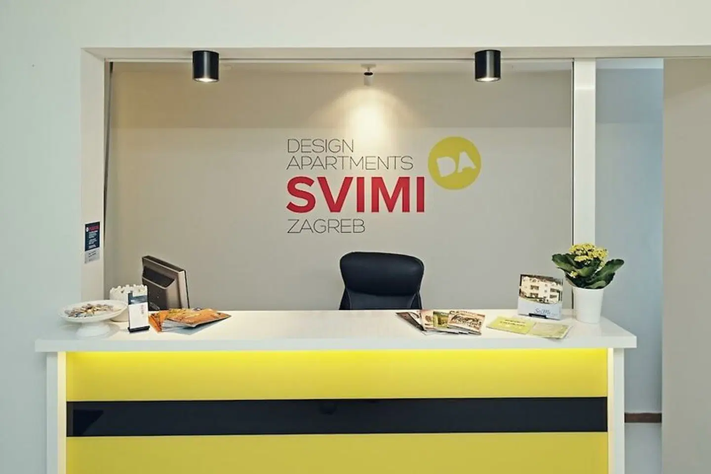 Design Studios Svi-Mi ROOM_EXAMPLE