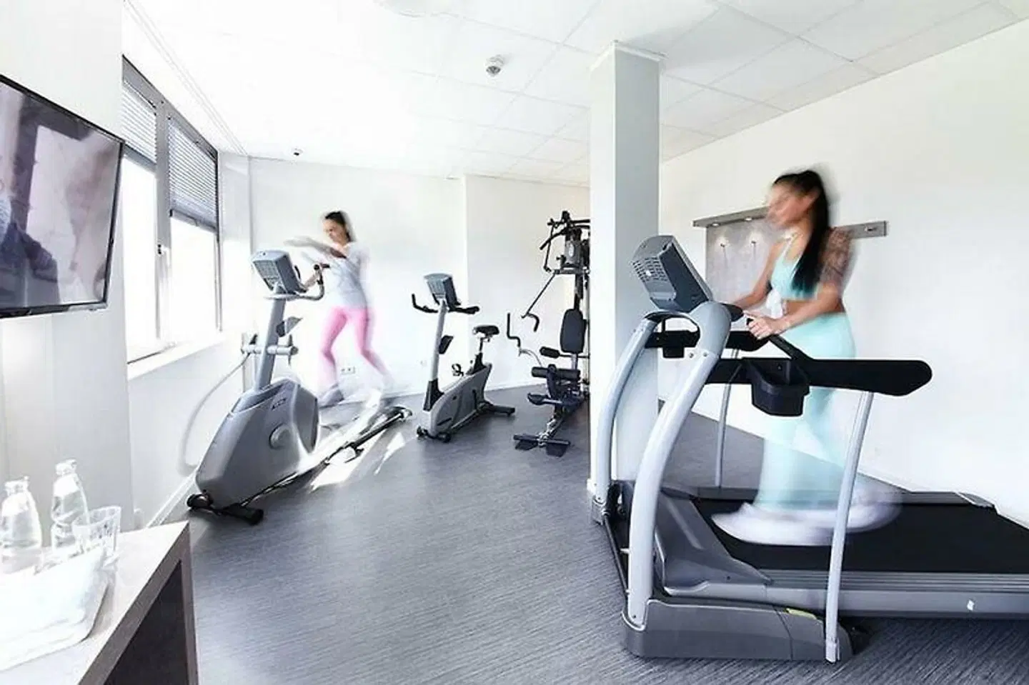Road House SPORTS_AND_LEISURE