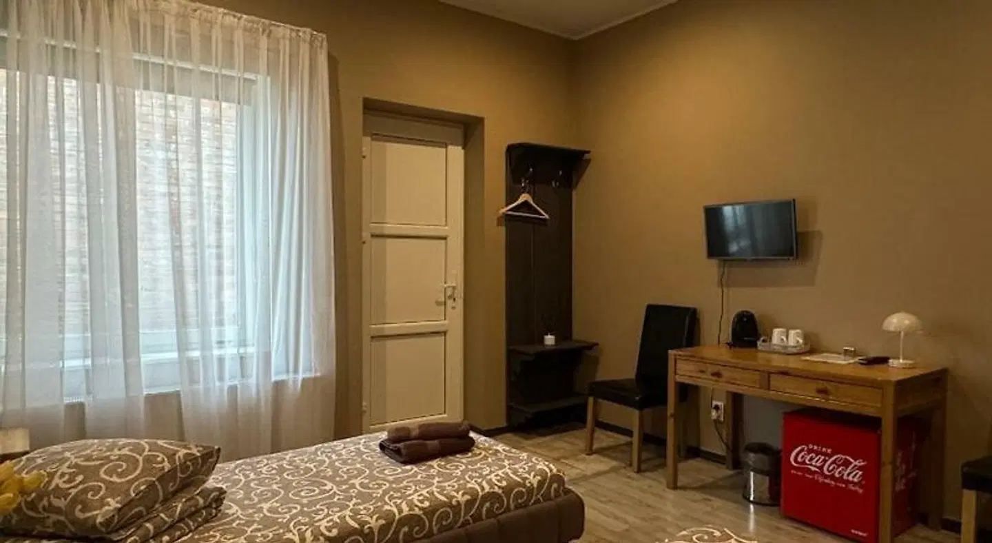 Marbella ROOM_EXAMPLE