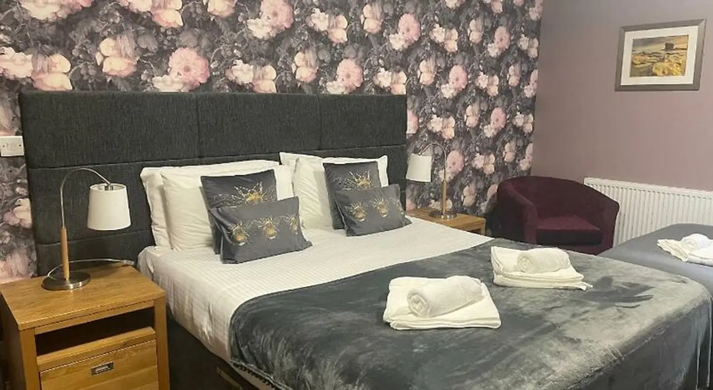 The Portland ROOM_EXAMPLE