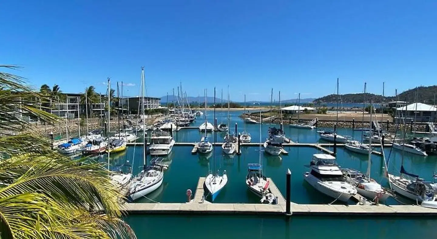 Blue on Blue Apartments SPORTS_AND_LEISURE