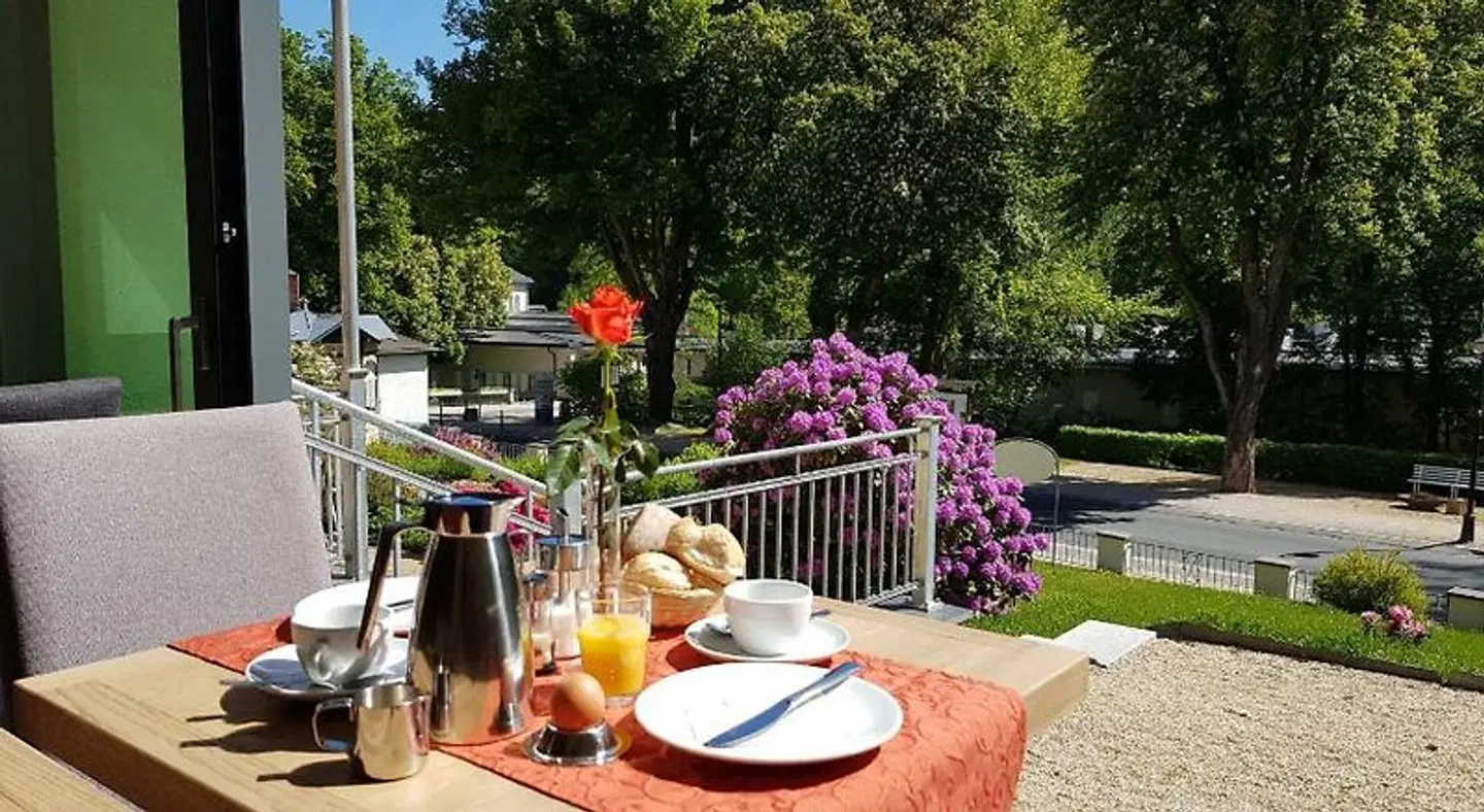 Hotel-Pension Vier Jahreszeiten Terrasse