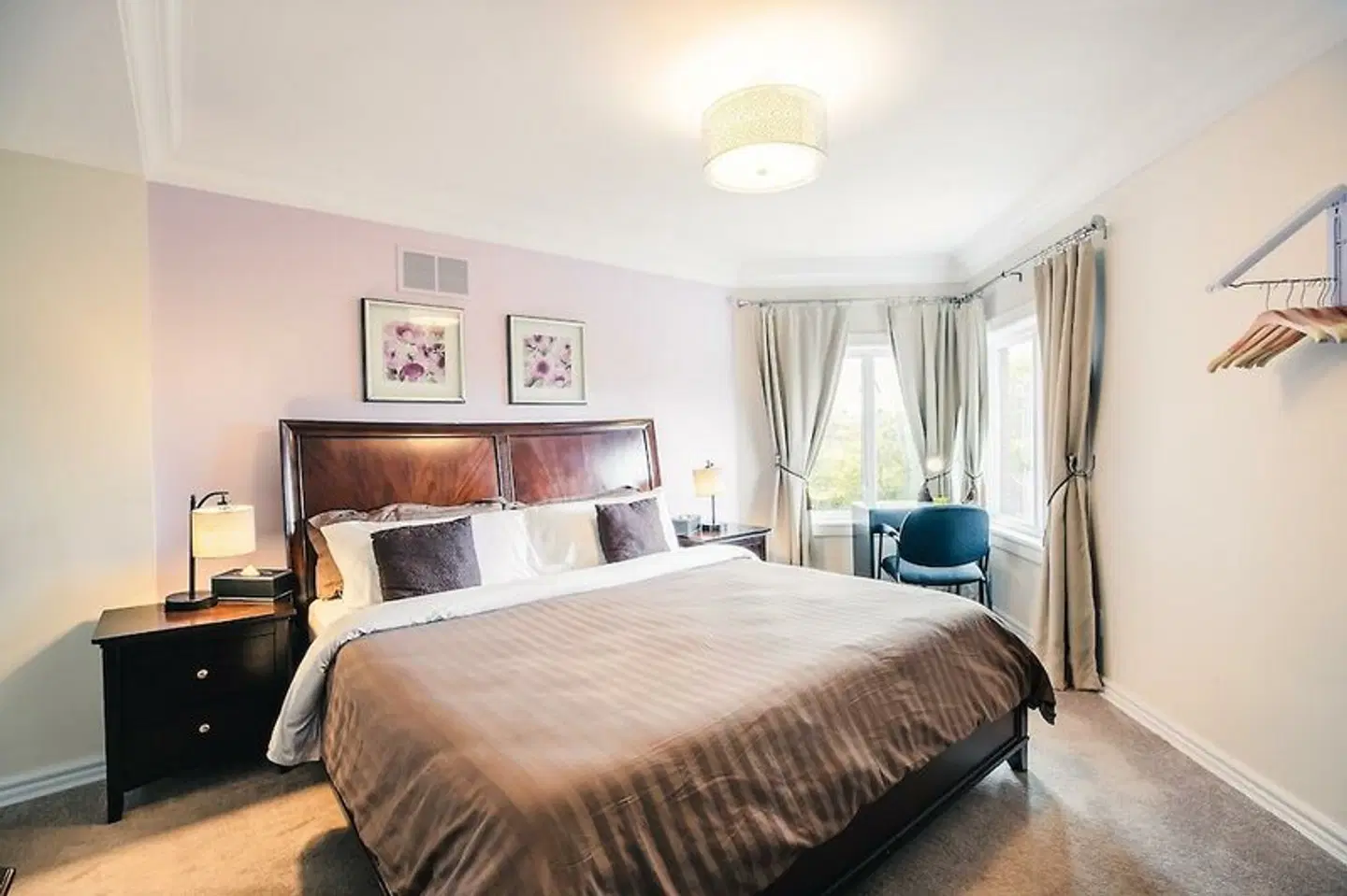 Newton Villa ROOM_EXAMPLE