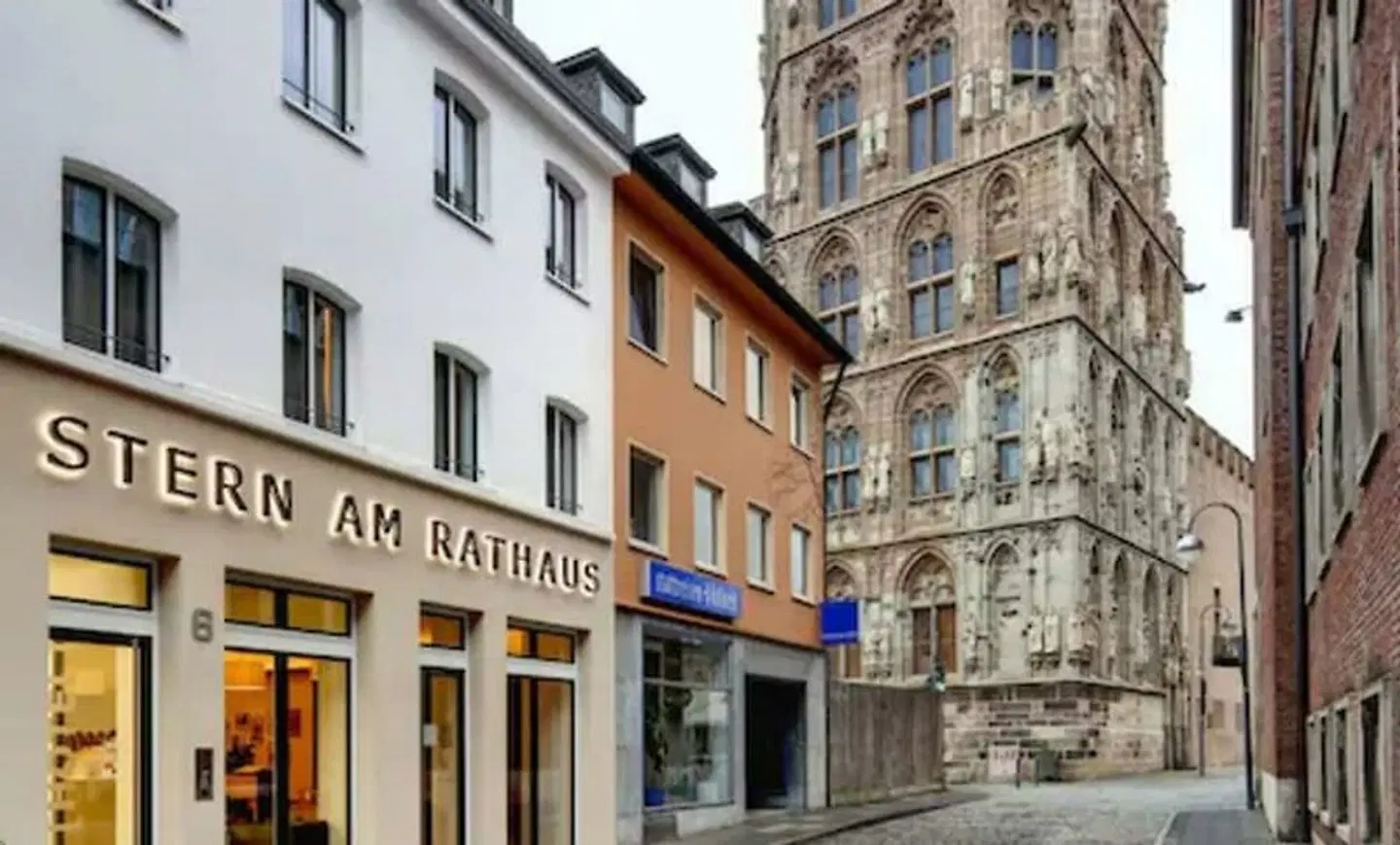 Stern am Rathaus EXTERIOR
