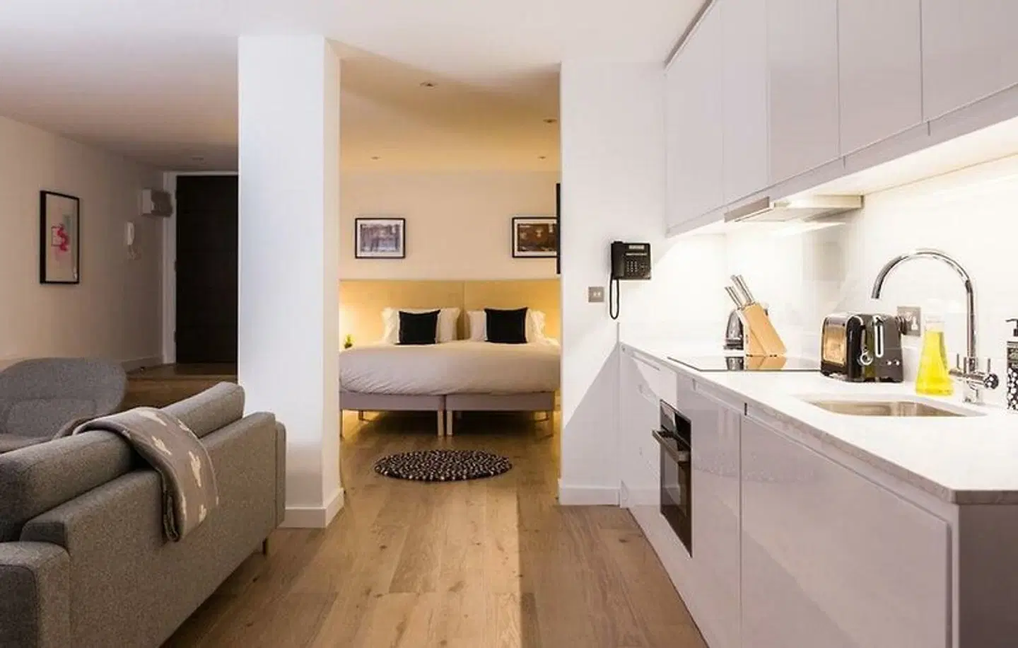 Hiding Space - Westgate Apartments ROOM_EXAMPLE