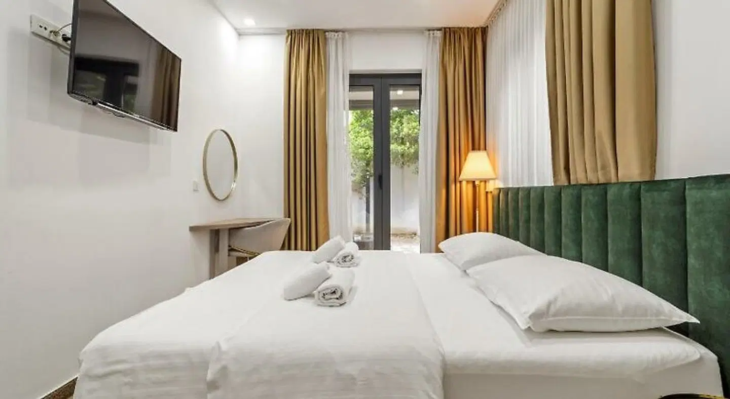 Inn Villa National ROOM_EXAMPLE