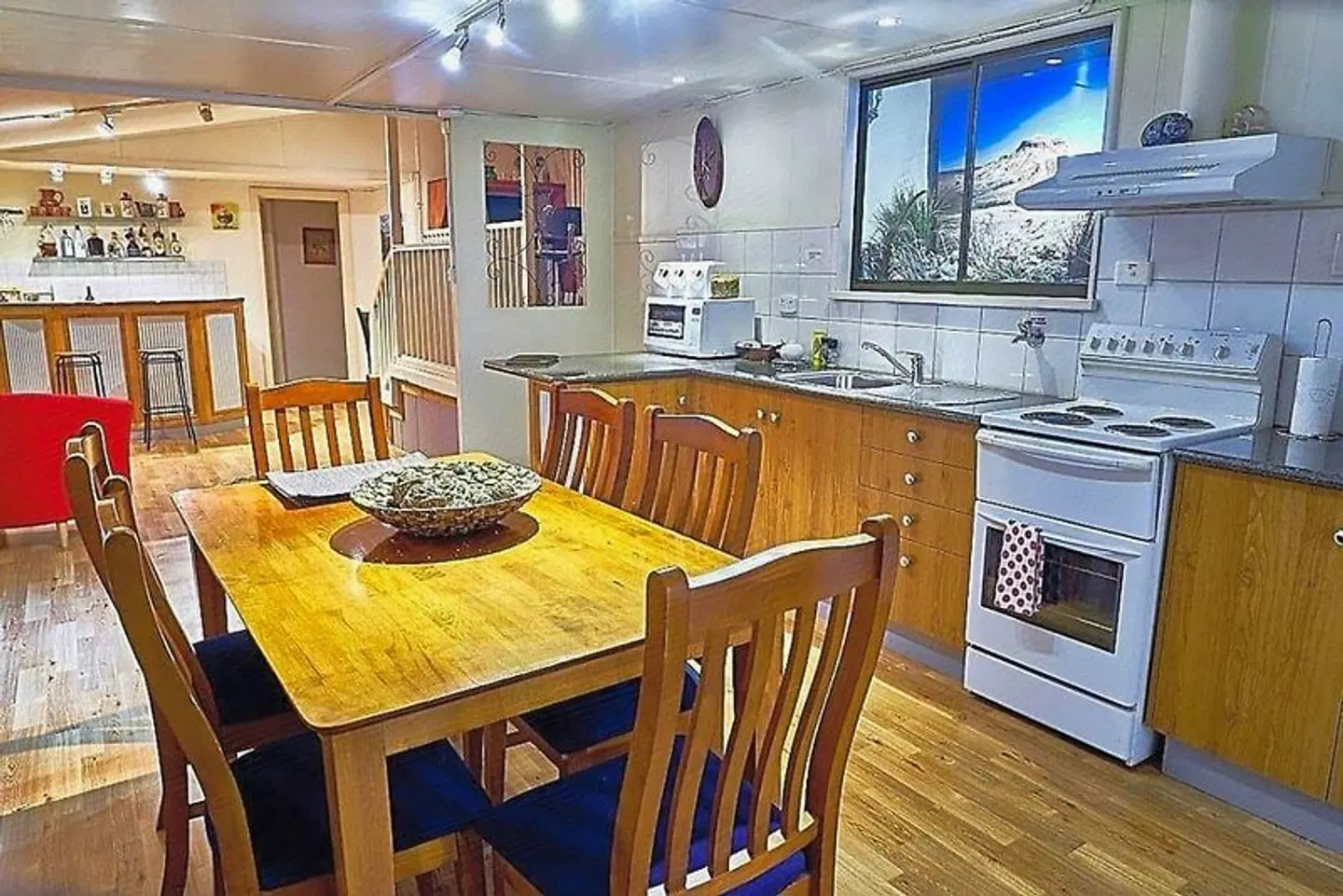Underground Bed & Breakfast ROOM_EXAMPLE