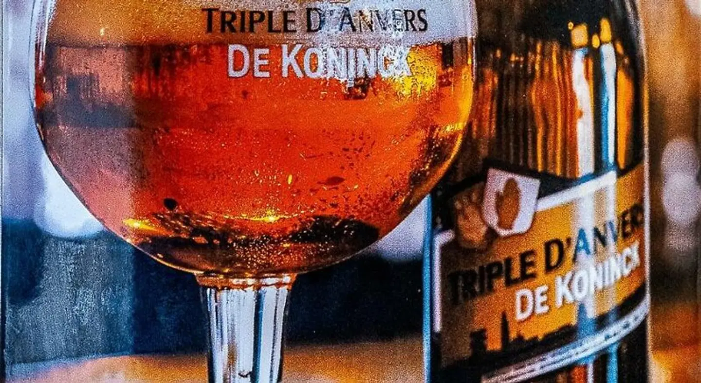 Antwerp For Two Bed & Breakfast Bar