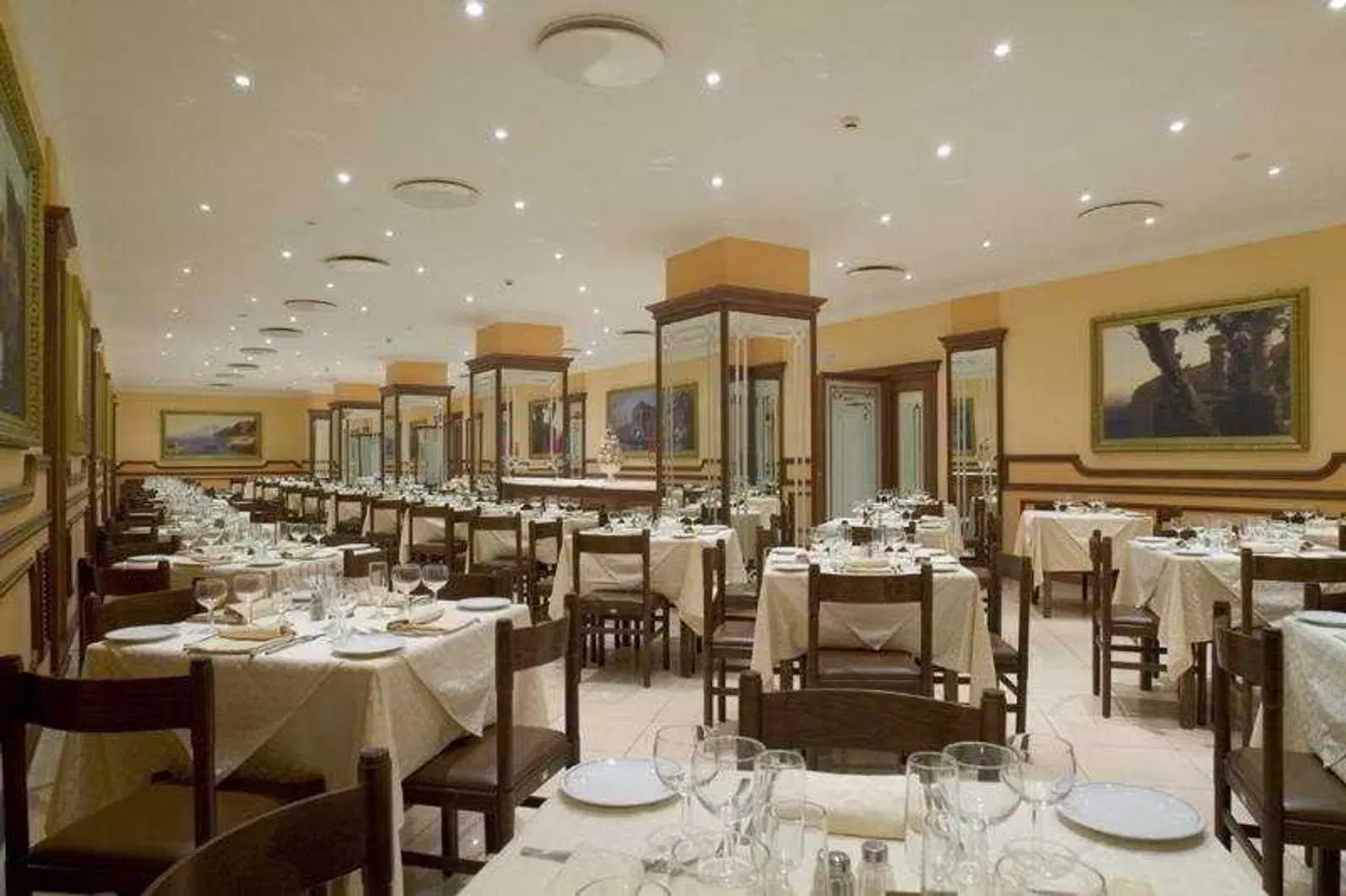 Ascot Restaurant