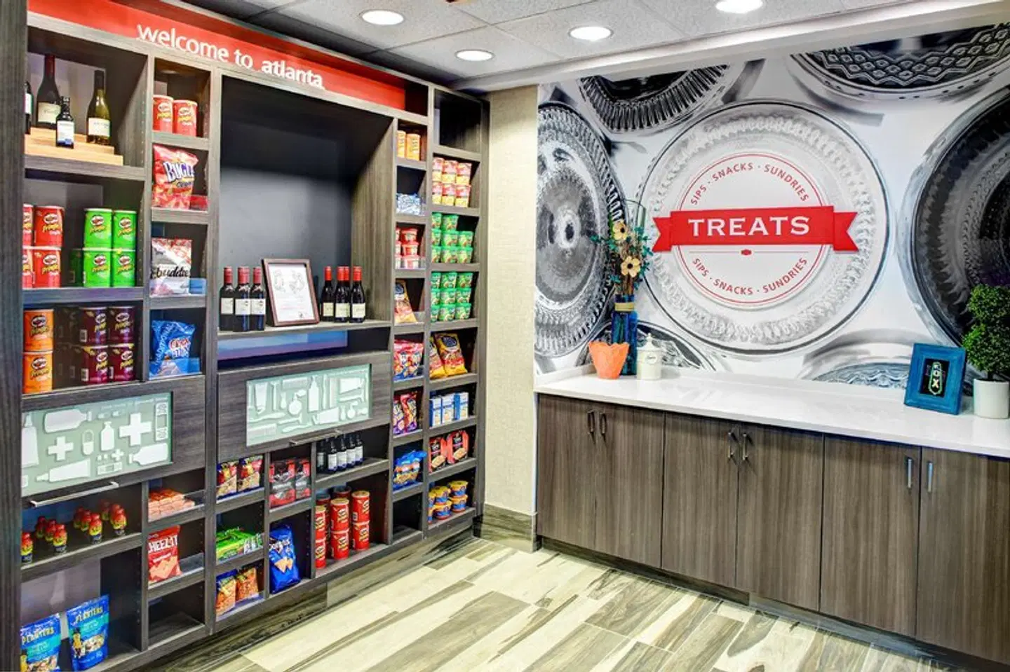 Hampton Inn & Suites by Hilton Atlanta Perimeter Dunwoody Bar