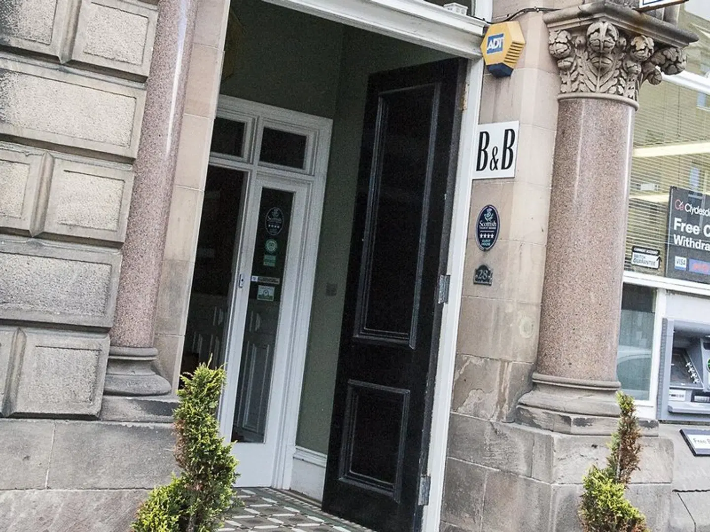 Bank Guest House EXTERIOR