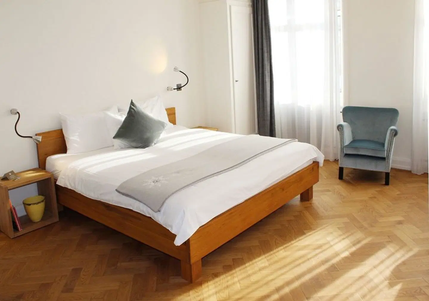 NI-MO ROOM_EXAMPLE