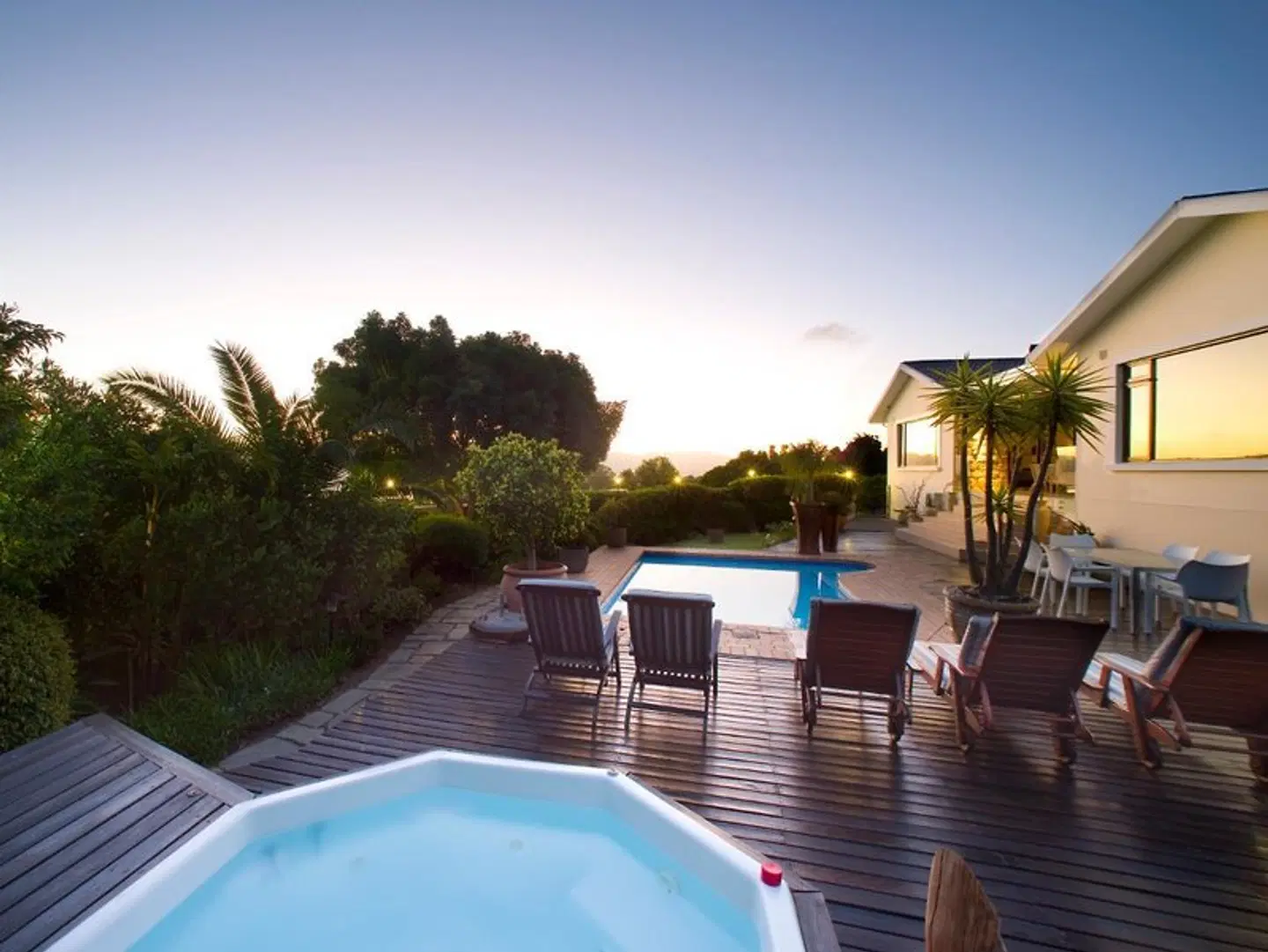 Candlewood Lodge OUTDOOR_POOL