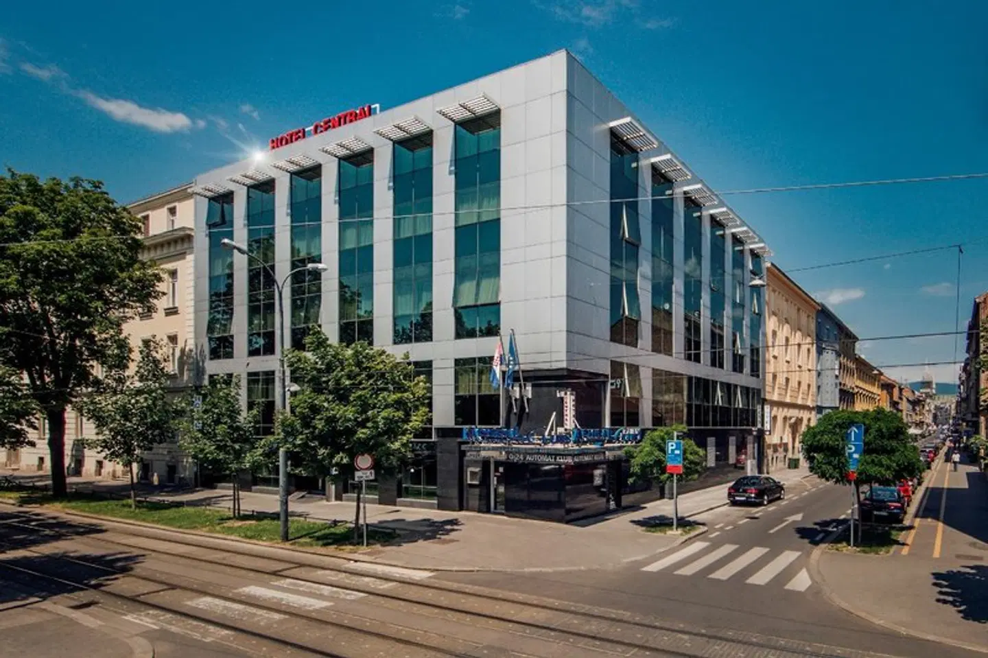 Central EXTERIOR