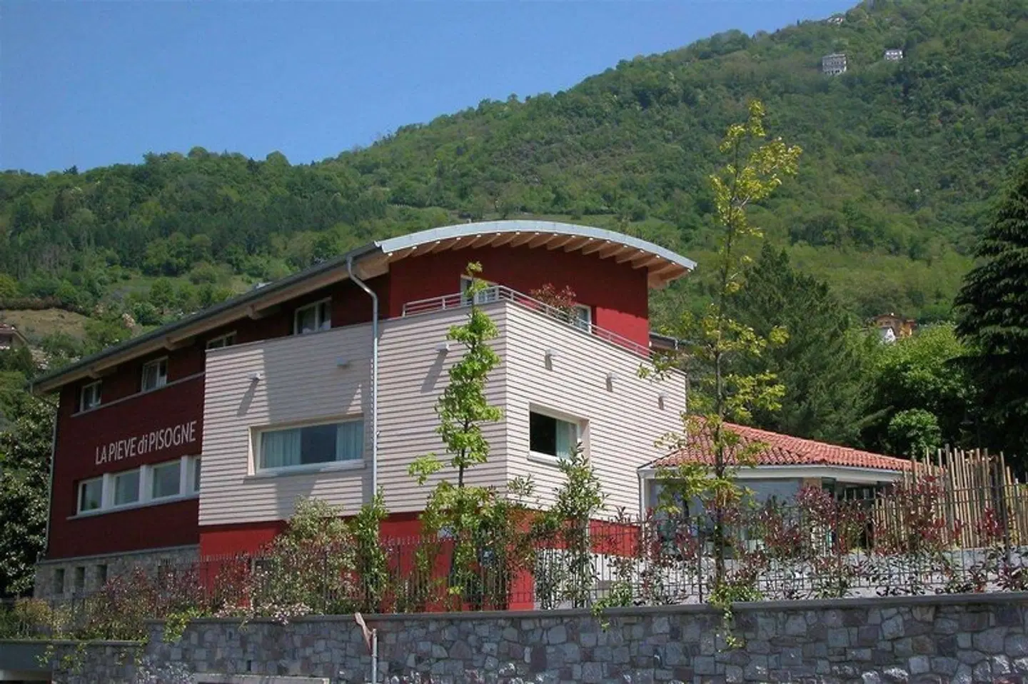 La Pieve di Pisogne EXTERIOR