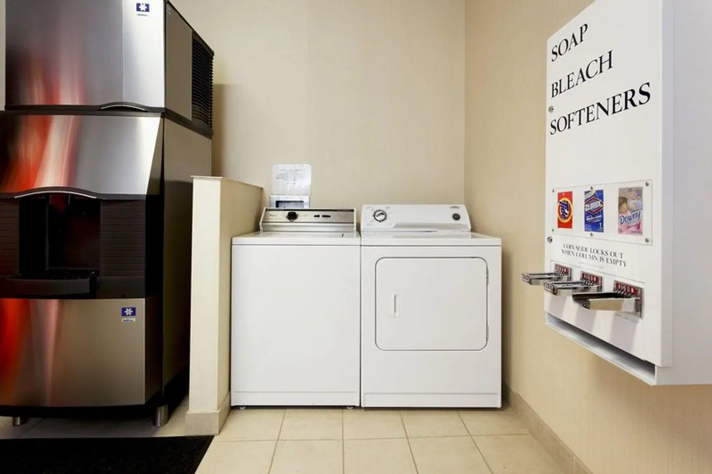 Holiday Inn Express & Suites Burleson/Ft. Worth by IHG ROOM_EXAMPLE