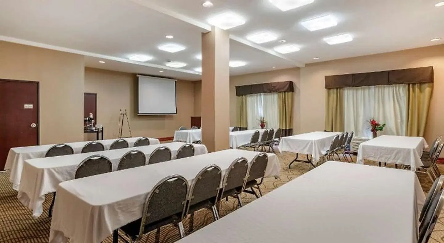 Comfort Suites Airport South Konferenz