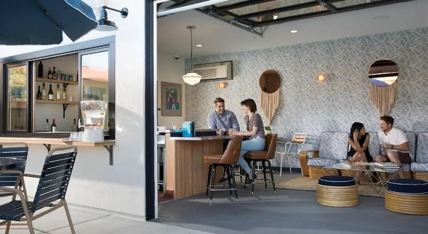 The Sandman Bar