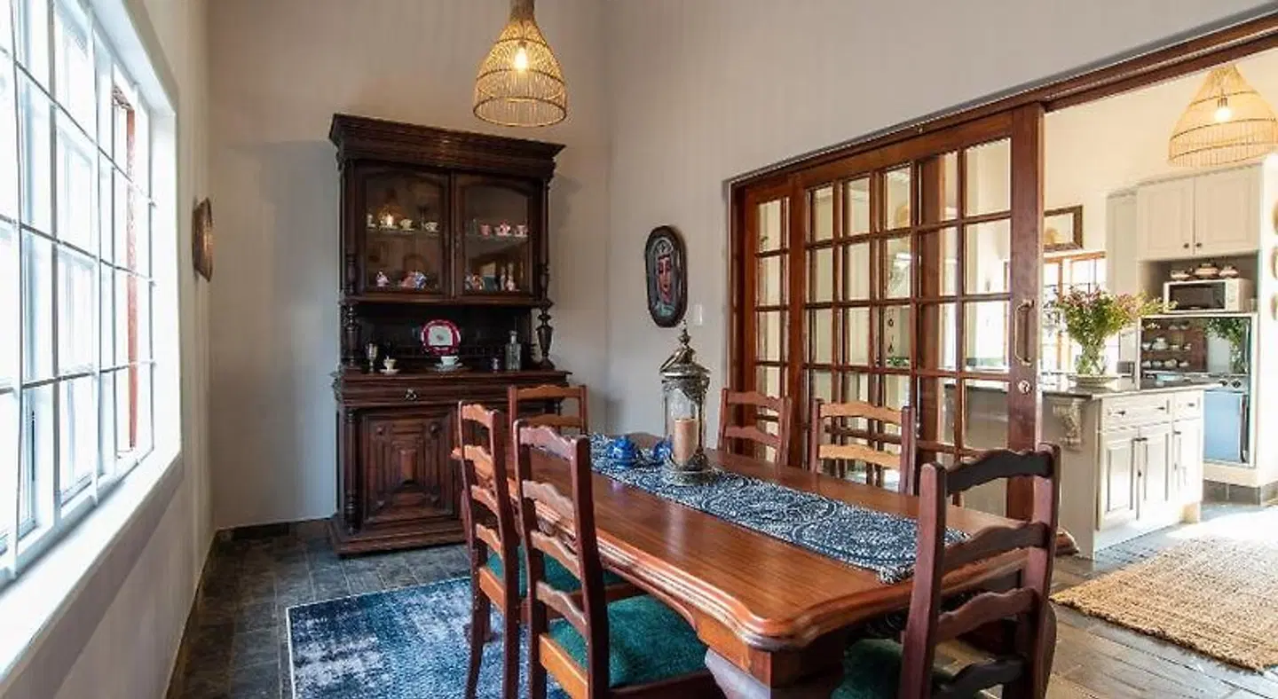 5th Avenue Gooseberry Guest House ROOM_EXAMPLE