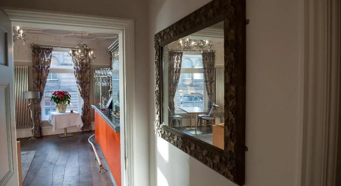 Bentinck Hotel ROOM_EXAMPLE