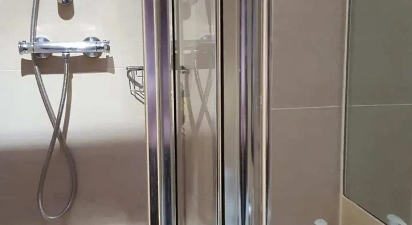 Rhodes Hotel Badezimmer