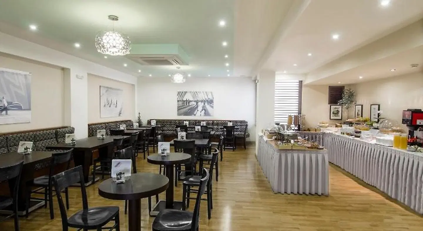 Hermes Hotel Bar