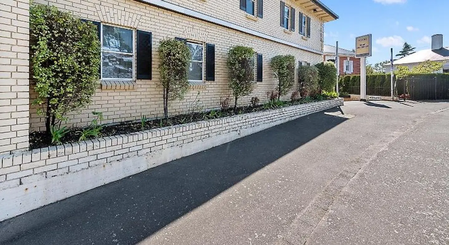 Comfort Inn Coach House Launceston Terrasse