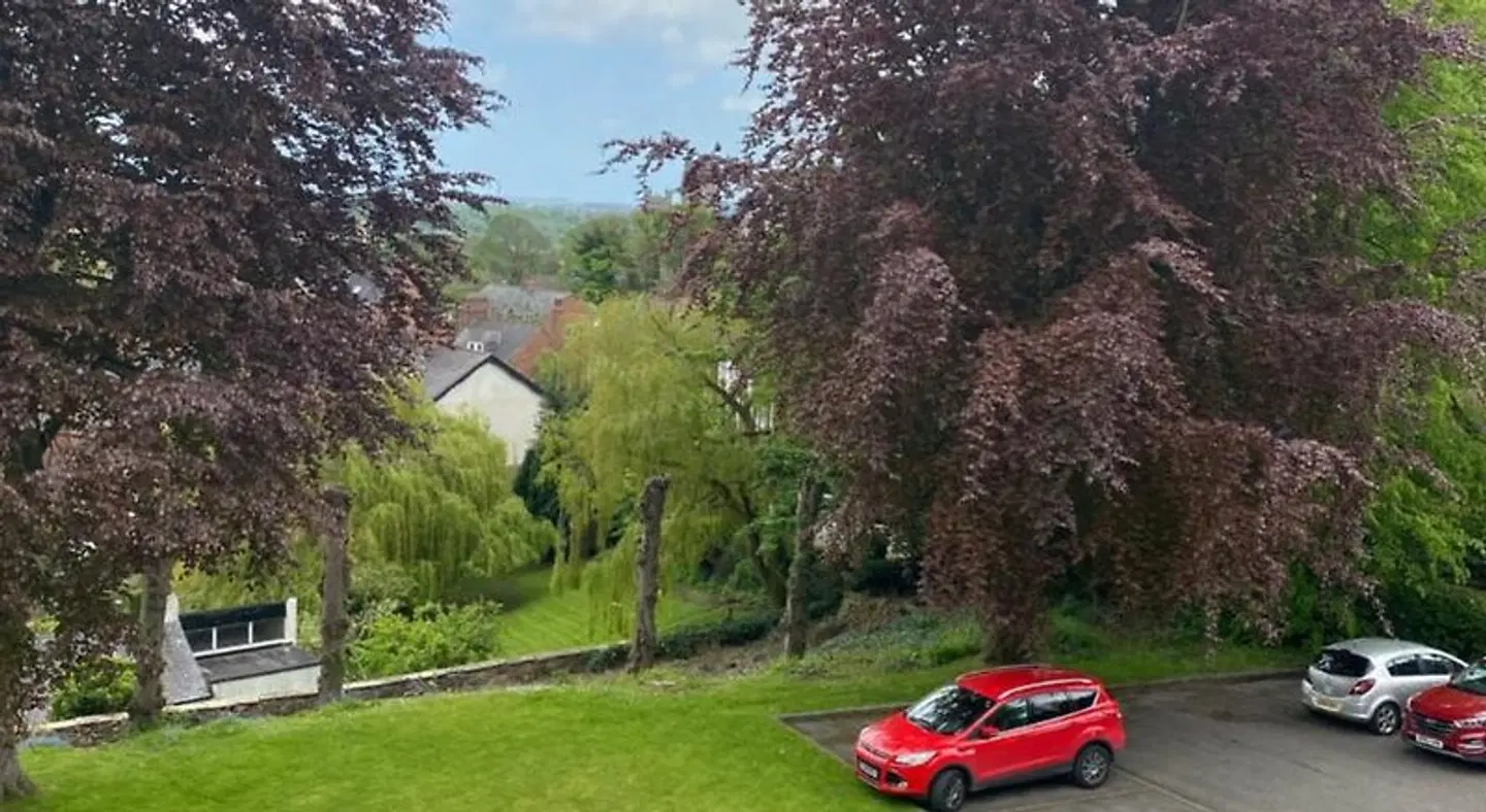 Farnley Tower Garten