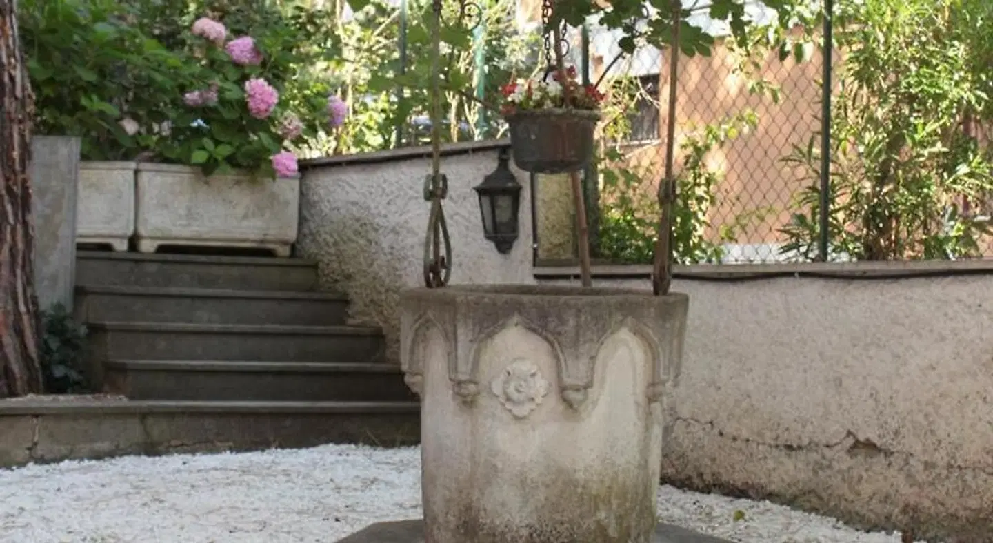 Ianus Guest House Terrasse