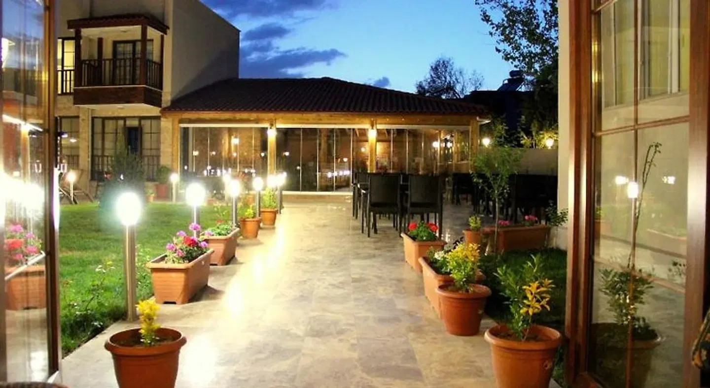 Venus Suite Hotel Terrasse