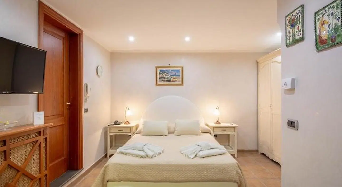 B&B La Casa Nel Giardino ROOM_EXAMPLE