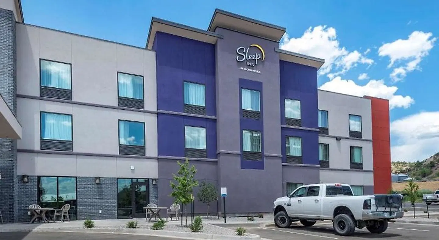 Sleep Inn EXTERIOR