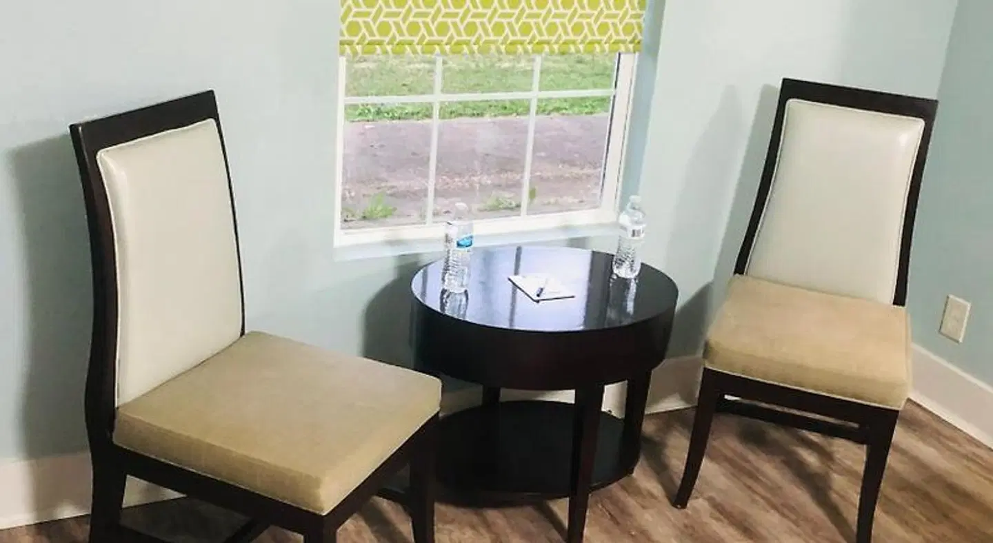 SureStay Hotel by Best Western Montgomery Southwest Badezimmer