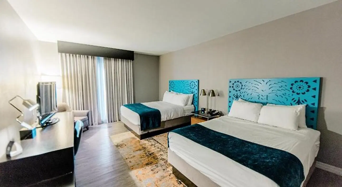 Hotel Indigo San Antonio Riverwalk by IHG ROOM_EXAMPLE