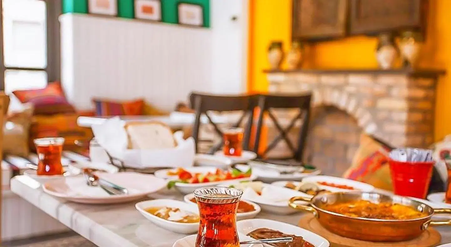 Araf Hotel Restaurant