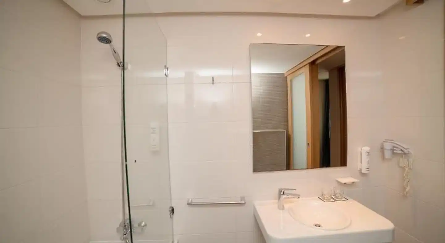 Cantor Hotel Rabat Terminus Badezimmer