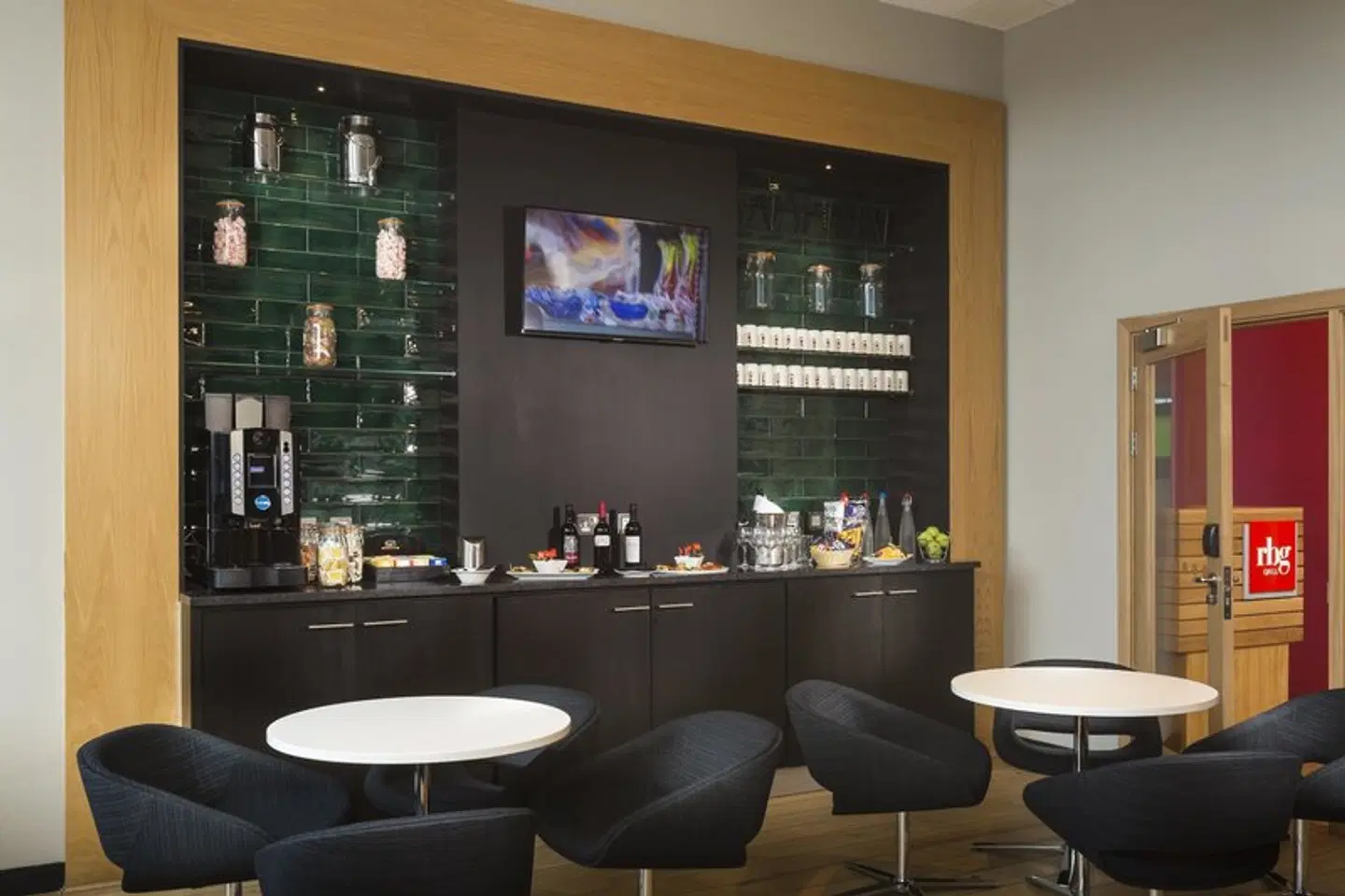 Park Inn by Radisson Aberdeen Bar